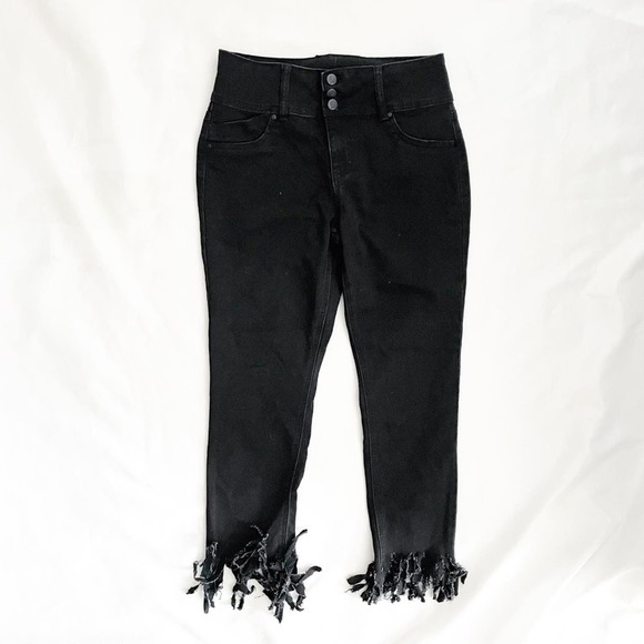 d. jeans Denim - D.Jeans Black Fringe Jeans Size 10